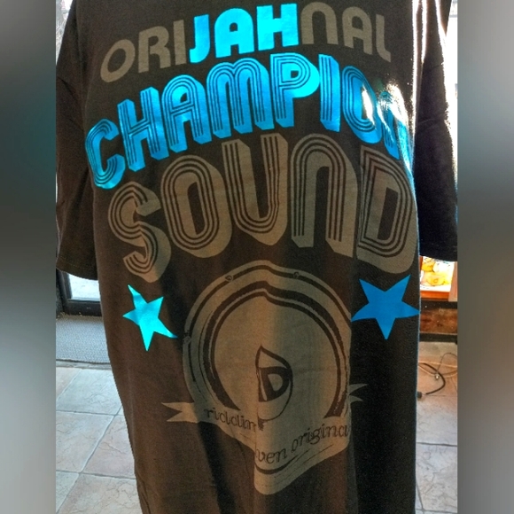 Men T+Shirt - Picture 2 of 4